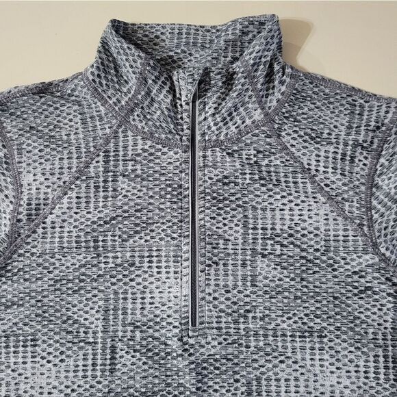 Kirkland Signature Women's Gray Print 1/4 Zip Long Sleeve Pullover - Picture 12 of 14